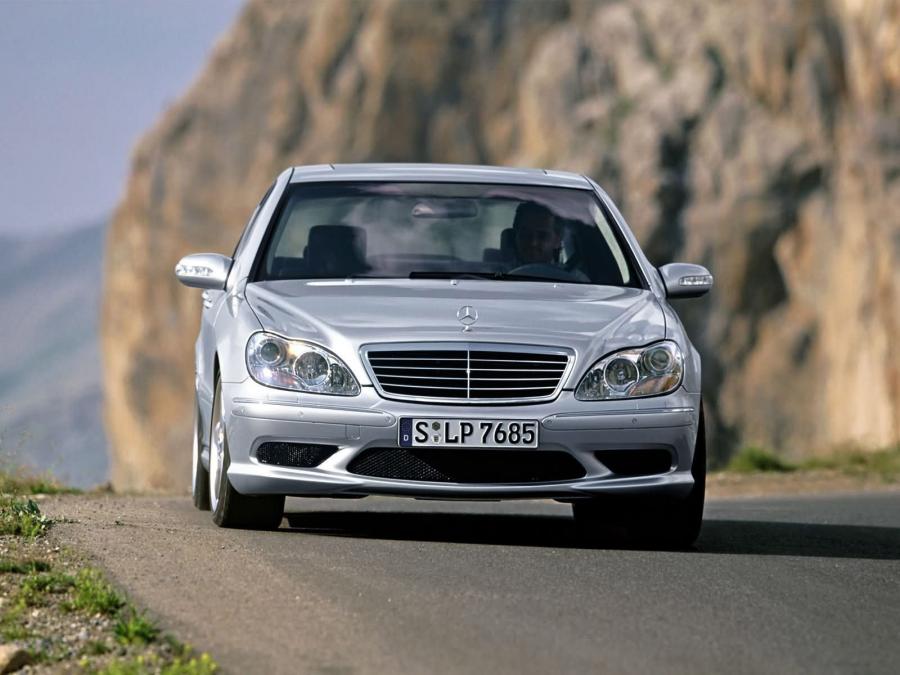  Mercedes-Benz S65 AMG 2004 года  (фото 4 из 6)
